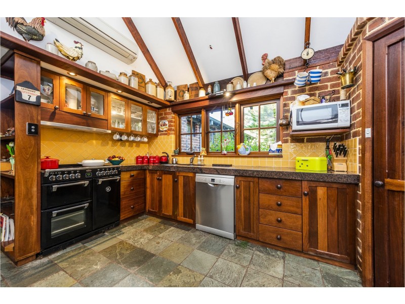 231 Paulls Valley Road, Paulls Valley WA 6076