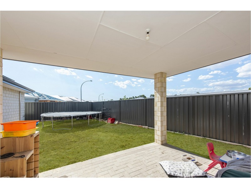 2 Wandina Close, Helena Valley WA 6056