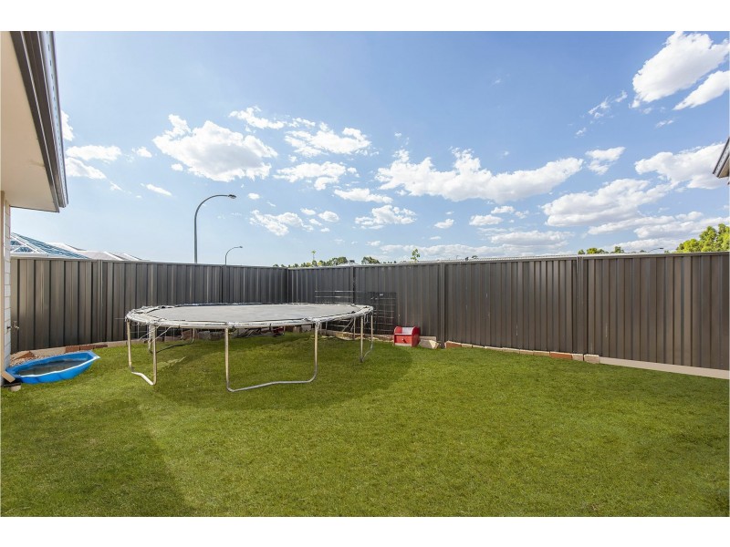 2 Wandina Close, Helena Valley WA 6056