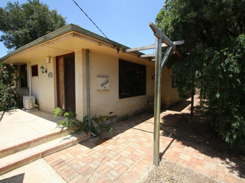 49 Hawtin Road, Maida Vale WA 6057