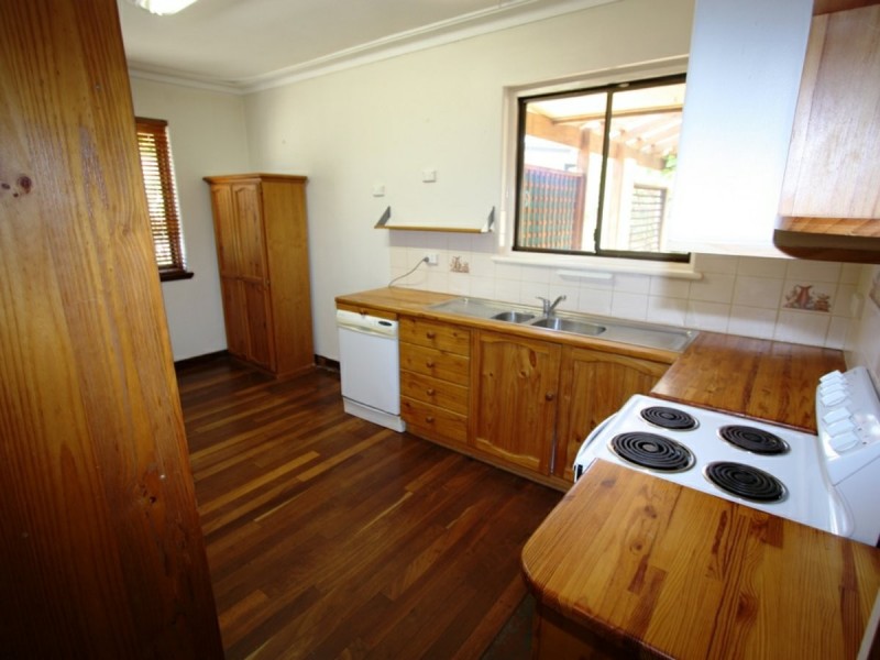 49 Hawtin Road, Maida Vale WA 6057