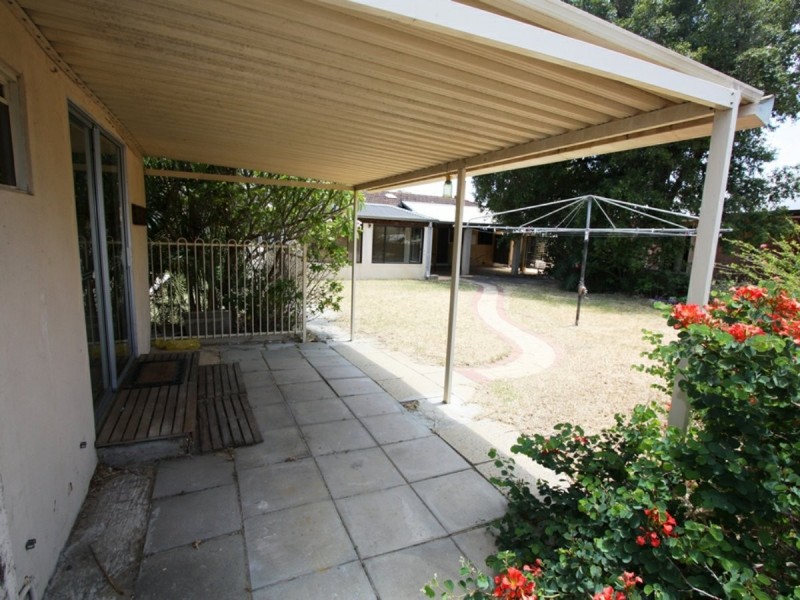 49 Hawtin Road, Maida Vale WA 6057