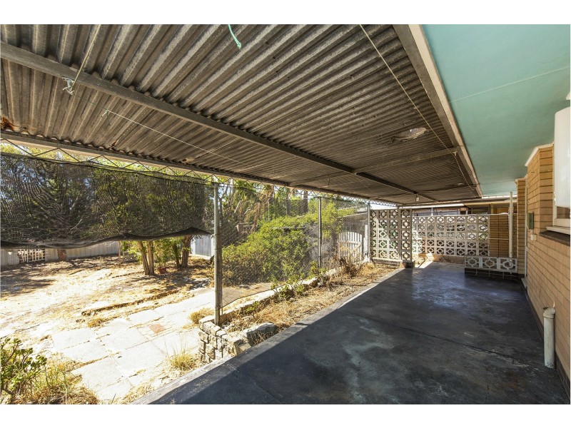 12 Western Place, High Wycombe WA 6057