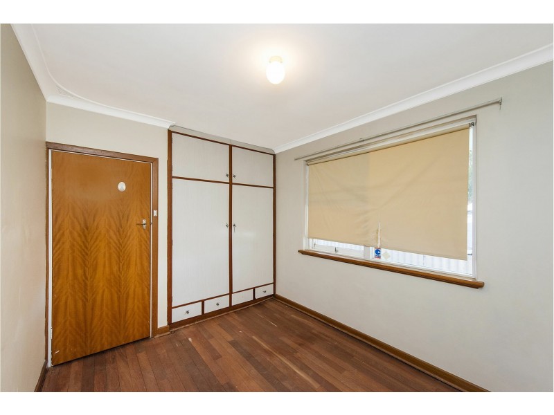 12 Western Place, High Wycombe WA 6057