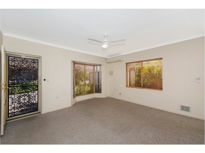 Unit 4/7 Brooks Street, Kalamunda WA 6076