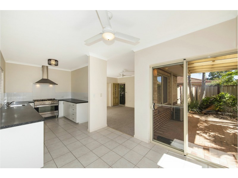 Unit 4/7 Brooks Street, Kalamunda WA 6076