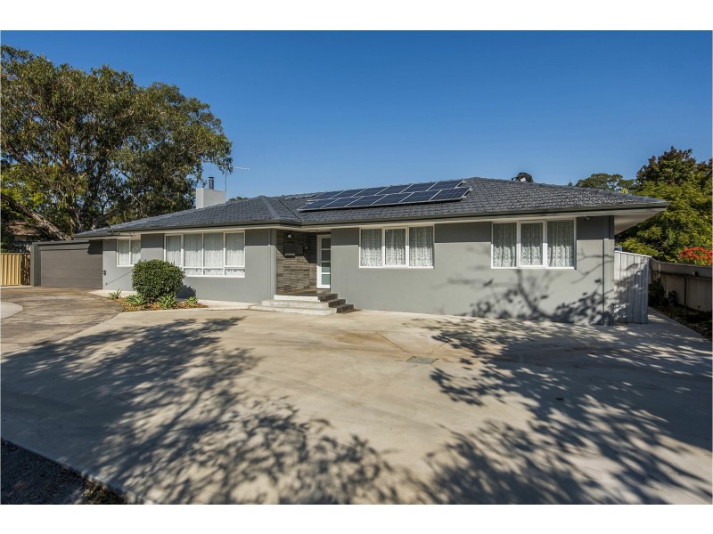 69 Lesmurdie Road East, Walliston WA 6076