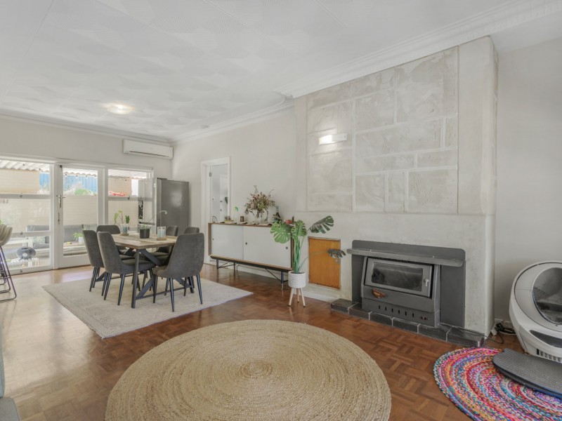 275 Lesmurdie Road, Lesmurdie WA 6076