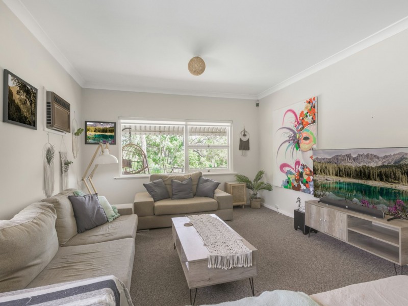 275 Lesmurdie Road, Lesmurdie WA 6076