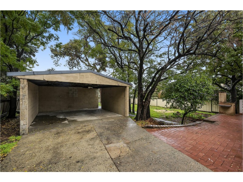 17 Cotherstone Road, Kalamunda WA 6076