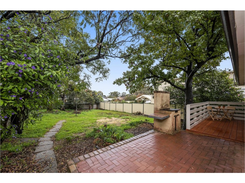 17 Cotherstone Road, Kalamunda WA 6076