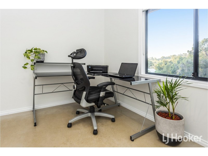 40 Persimmon Place, Kalamunda WA 6076