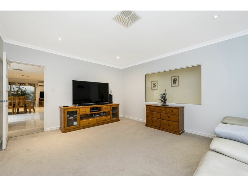 59 Gillings Parade, Wattle Grove WA 6107