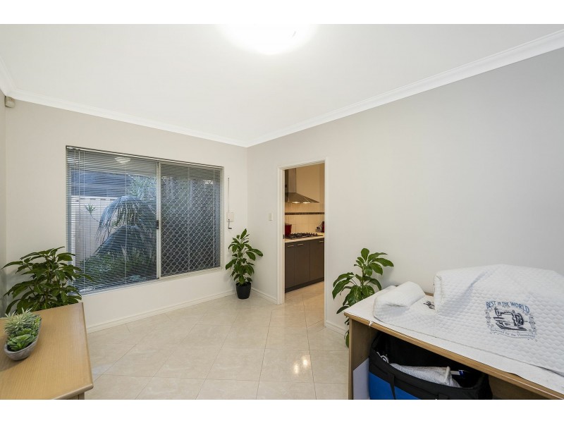 59 Gillings Parade, Wattle Grove WA 6107