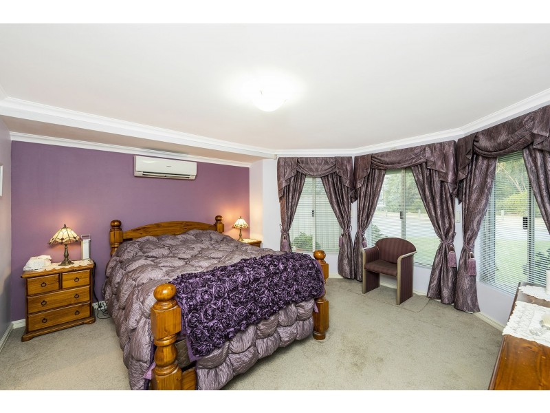 59 Gillings Parade, Wattle Grove WA 6107