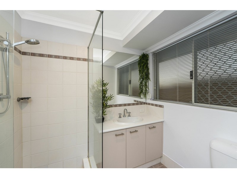 59 Gillings Parade, Wattle Grove WA 6107