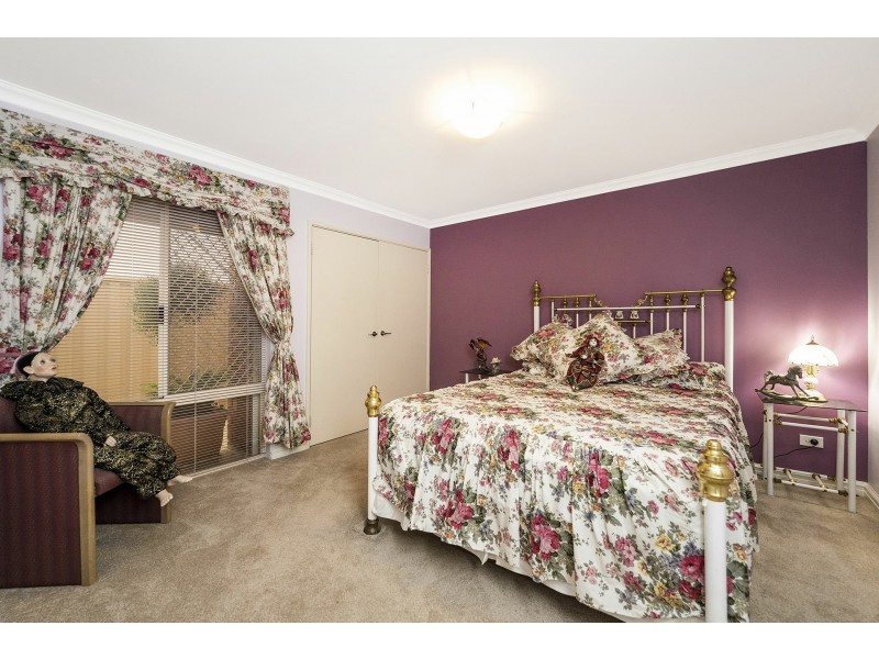 59 Gillings Parade, Wattle Grove WA 6107