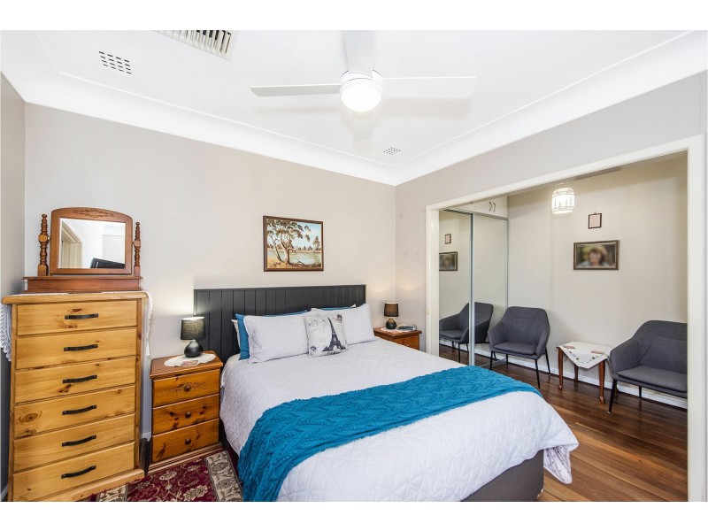 86 Lesmurdie Road, Lesmurdie WA 6076