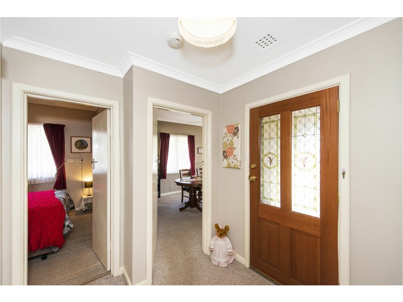 86 Lesmurdie Road, Lesmurdie WA 6076