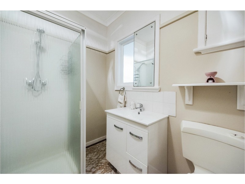 86 Lesmurdie Road, Lesmurdie WA 6076