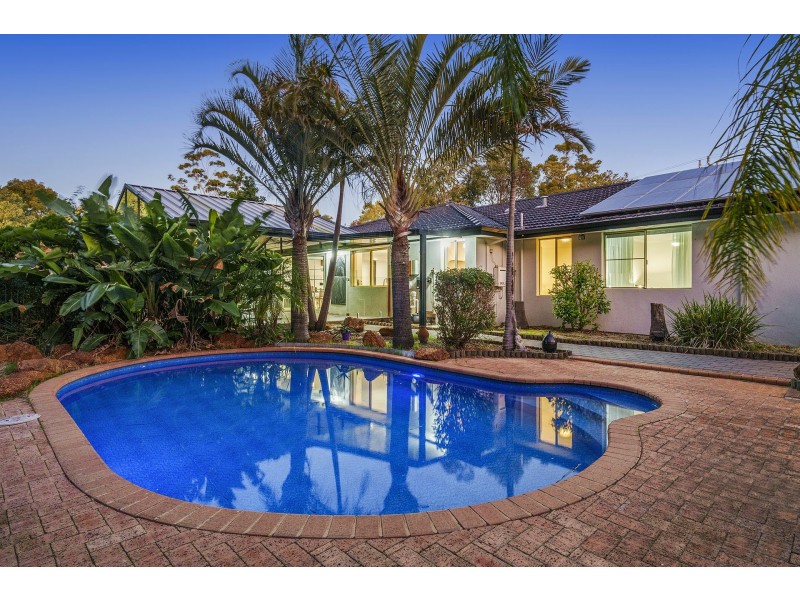 16 Connor Road, Lesmurdie WA 6076