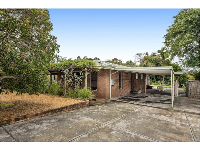 26 Shield Road, Lesmurdie WA 6076