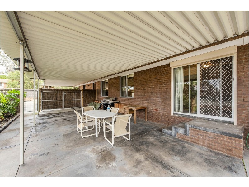 26 Shield Road, Lesmurdie WA 6076