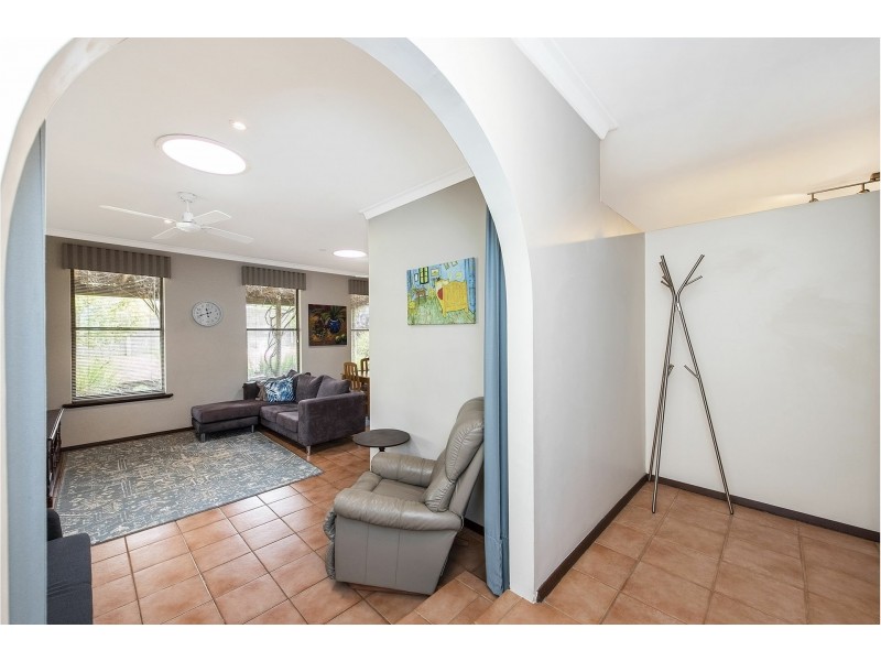 26 Shield Road, Lesmurdie WA 6076