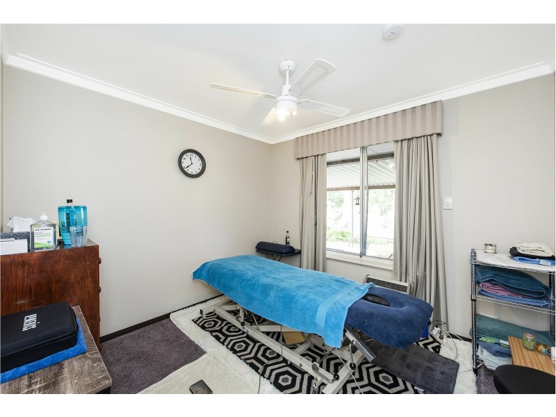 26 Shield Road, Lesmurdie WA 6076