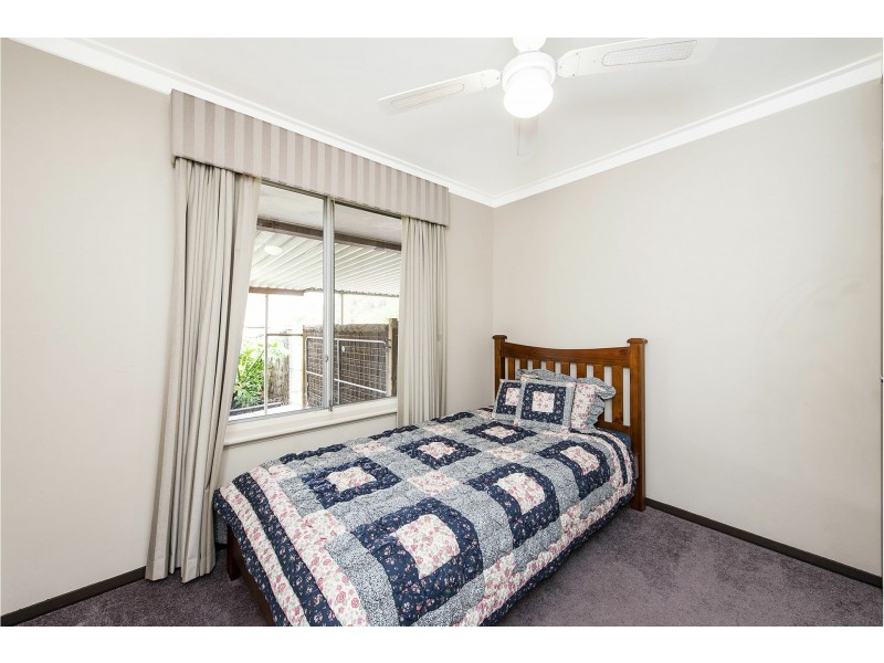 26 Shield Road, Lesmurdie WA 6076