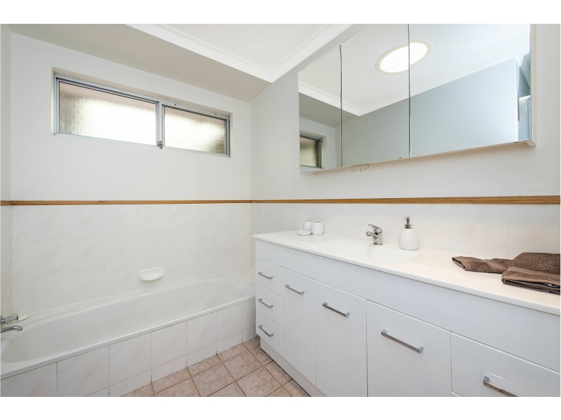 26 Shield Road, Lesmurdie WA 6076