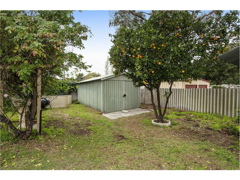 26 Shield Road, Lesmurdie WA 6076