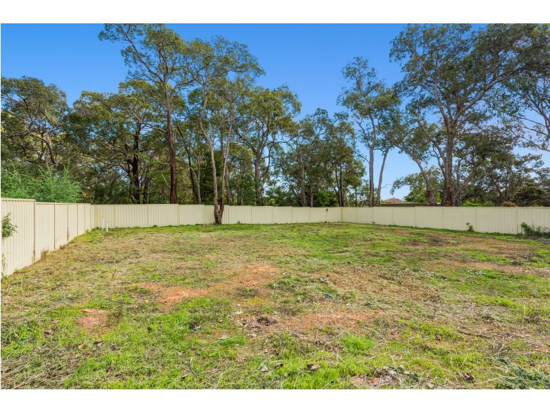 40B Boonooloo Road, Kalamunda WA 6076