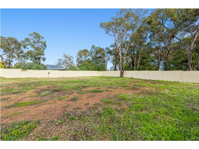 40B Boonooloo Road, Kalamunda WA 6076