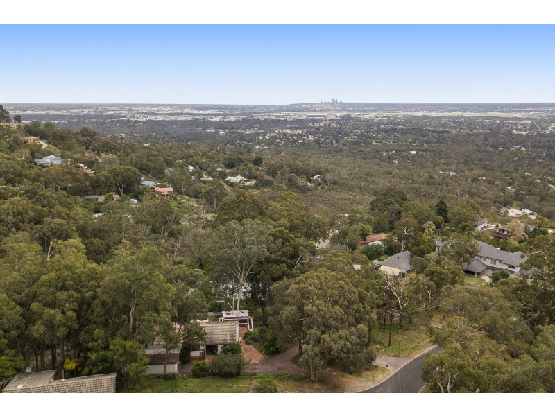 8 Balga Place, Gooseberry Hill WA 6076