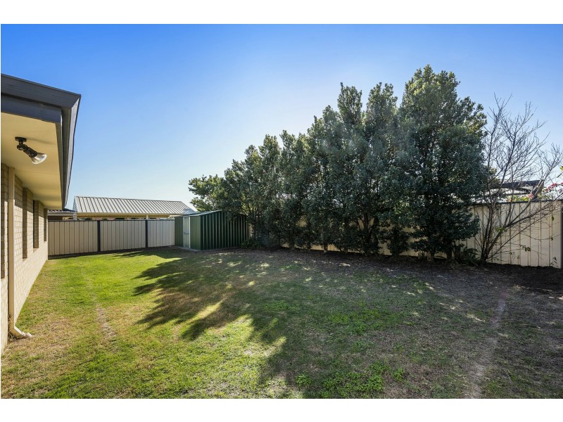 7 Heroic Lane, Wattle Grove WA 6107