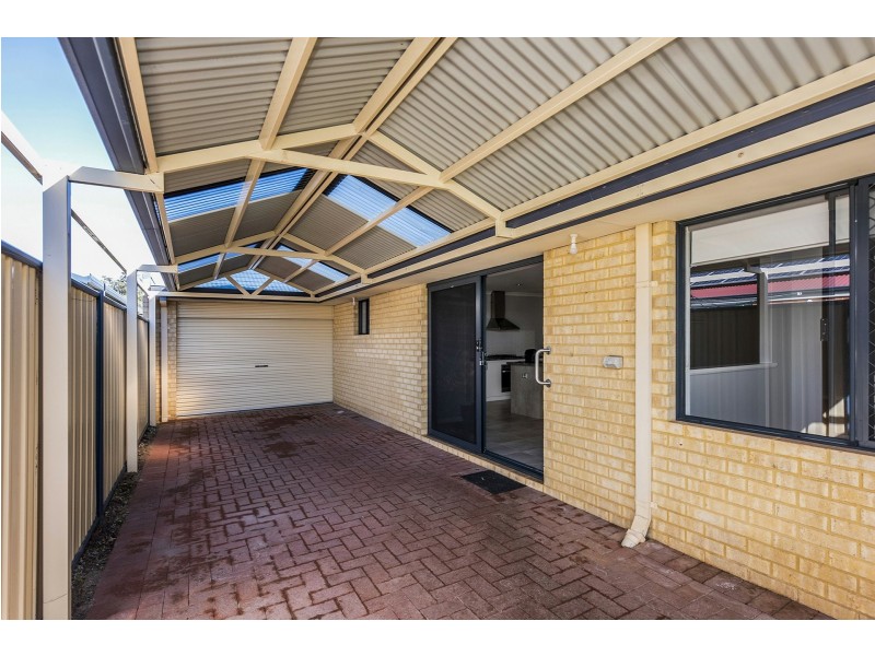 7 Heroic Lane, Wattle Grove WA 6107