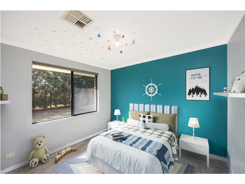 7 Heroic Lane, Wattle Grove WA 6107