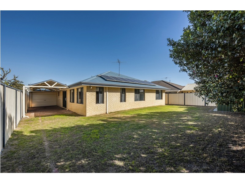 7 Heroic Lane, Wattle Grove WA 6107