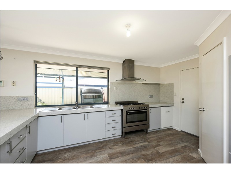 9 Lambertia Crescent, High Wycombe WA 6057