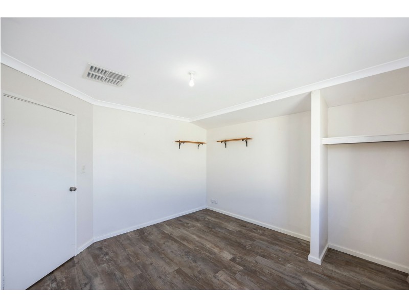 9 Lambertia Crescent, High Wycombe WA 6057