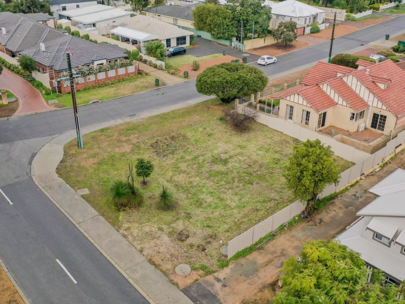 26 Boonooloo Road, Kalamunda WA 6076