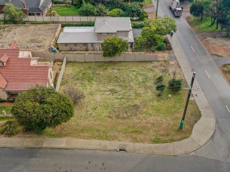 26 Boonooloo Road, Kalamunda WA 6076