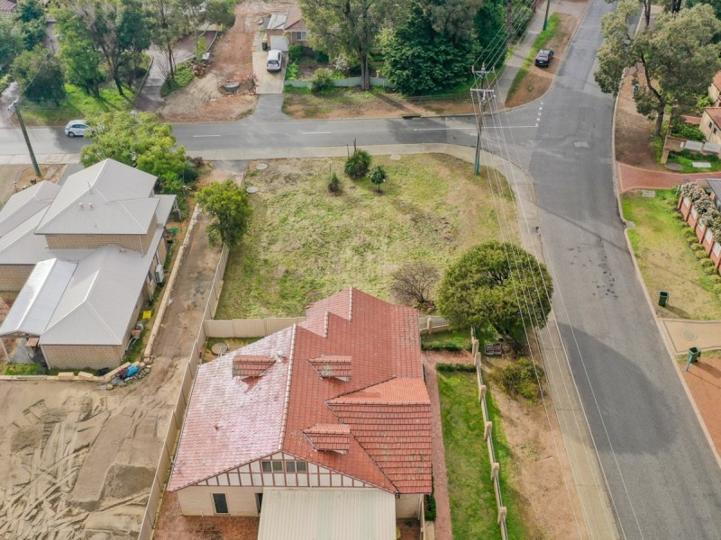 26 Boonooloo Road, Kalamunda WA 6076