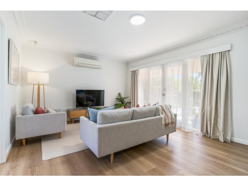 6 Pauline Avenue, Kalamunda WA 6076