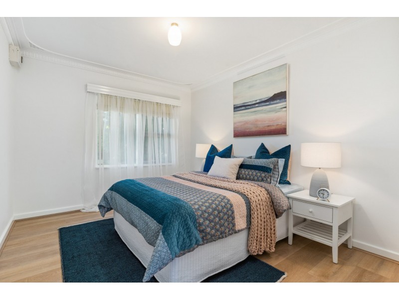 6 Pauline Avenue, Kalamunda WA 6076