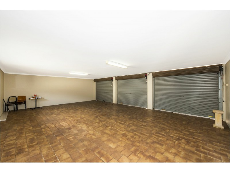 411 Lesmurdie Road, Lesmurdie WA 6076