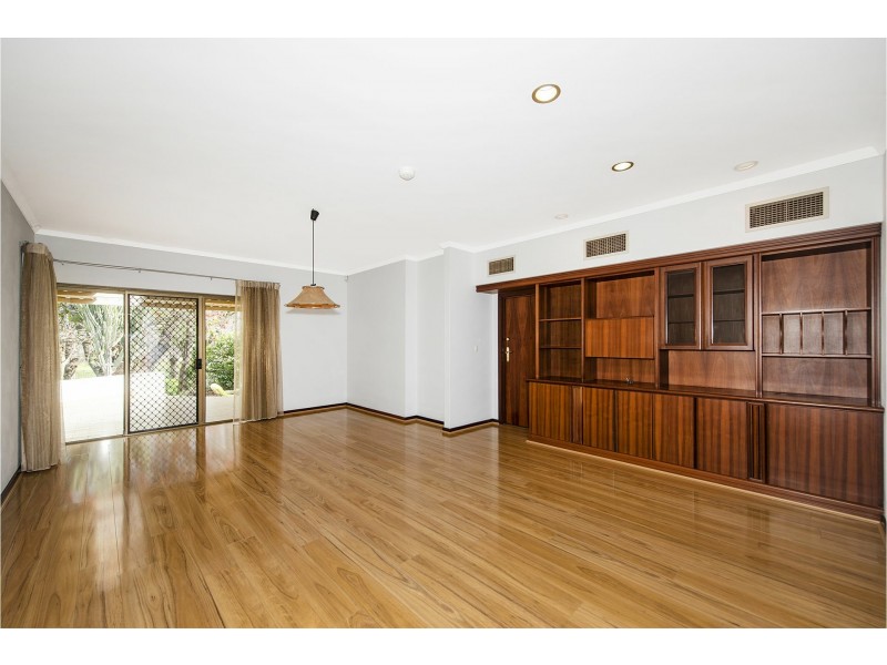 411 Lesmurdie Road, Lesmurdie WA 6076