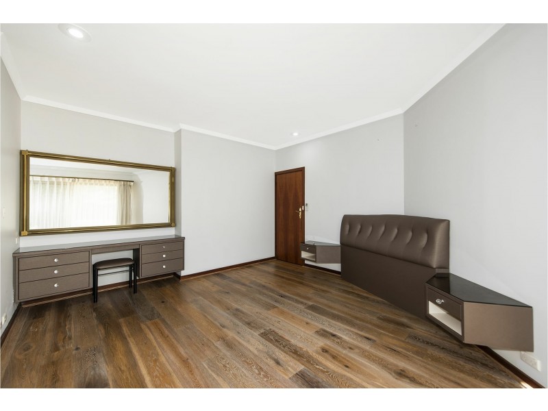 411 Lesmurdie Road, Lesmurdie WA 6076