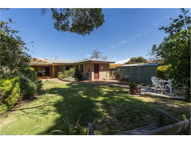 Villa 3/11 Brooks Street, Kalamunda WA 6076